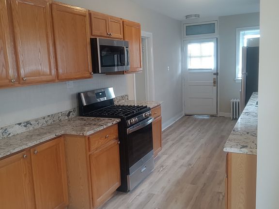 kitchen. 26.5x8