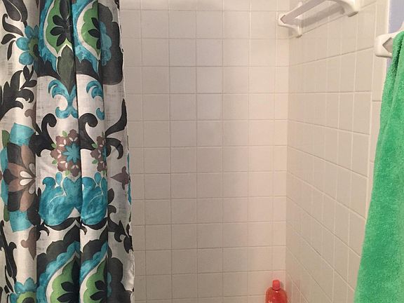 5th image of 2536 Oak Park Way #201