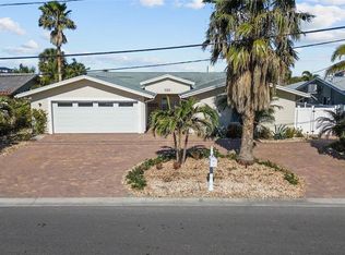 602 Flamingo Dr, Madeira Beach, FL 33708