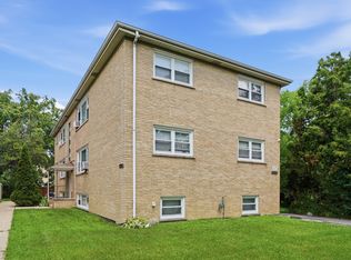 10500 Lyman Ave, Chicago Ridge, IL 60415