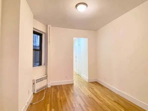 67 Thompson Street image 1 of 8
