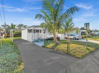 4124 S Shady Ln, Boynton Beach, FL 33436