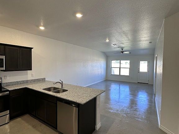 3rd image of 1214 Lehmann Dr #B