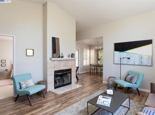 902 Forest Run, Hercules, CA 94547