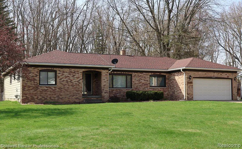 5393 N Dyewood Dr photo 1