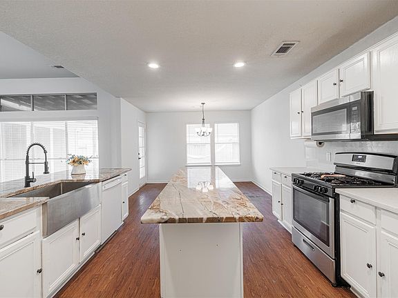4th image of 2331 Princess Deanna Ln
