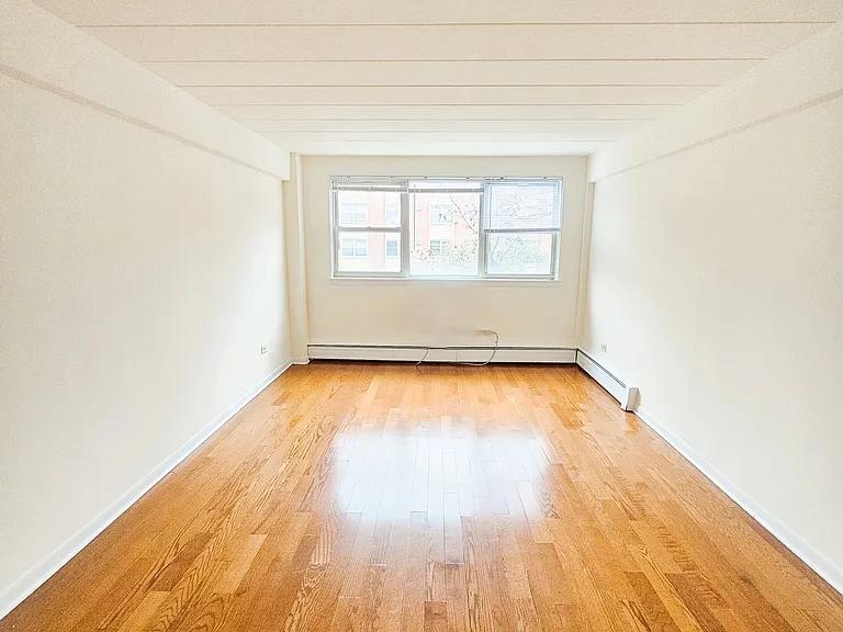 6800 N Sheridan Rd #2 — Photo 2
