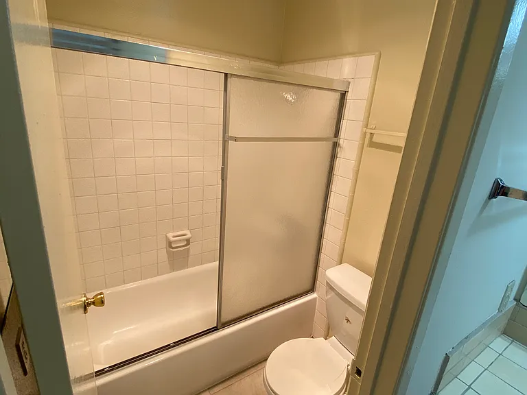 815 Crenshaw Blvd #206 — Photo 6