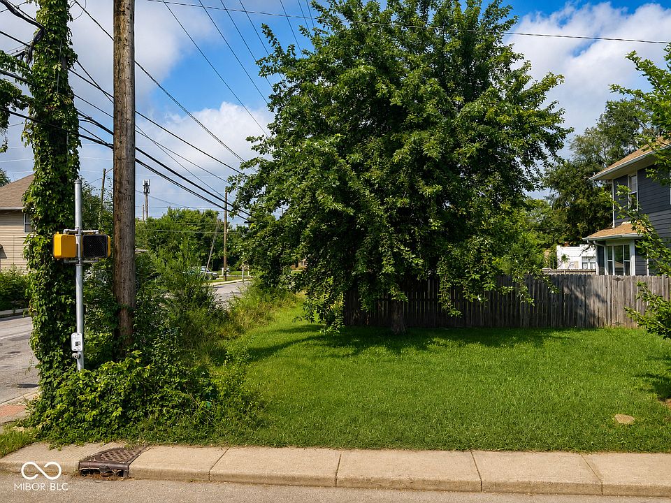 1st image of 520 E 30th St