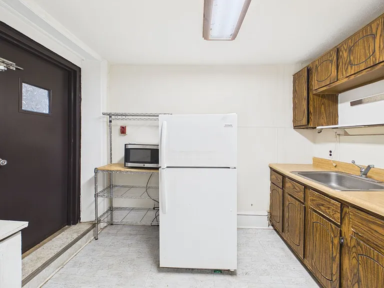 2030 Spruce Street — Photo 6