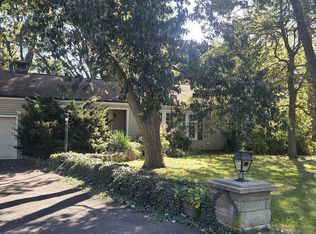10151 Meadow Ln, Des Plaines, IL