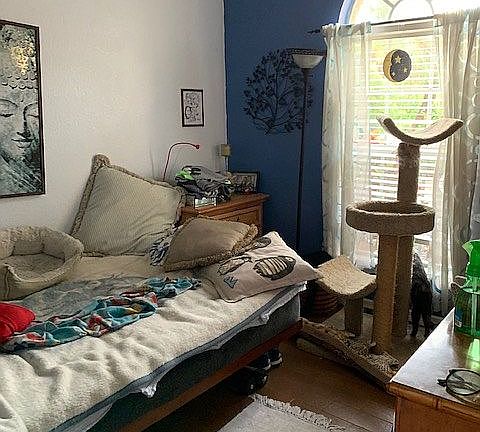 spare bedroom