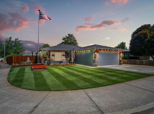 407 Hayes Ave, Medford, OR 97501