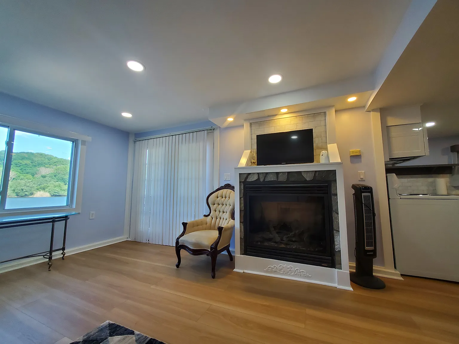 1 bed, 650 sqft, $1,950 — Photo 4