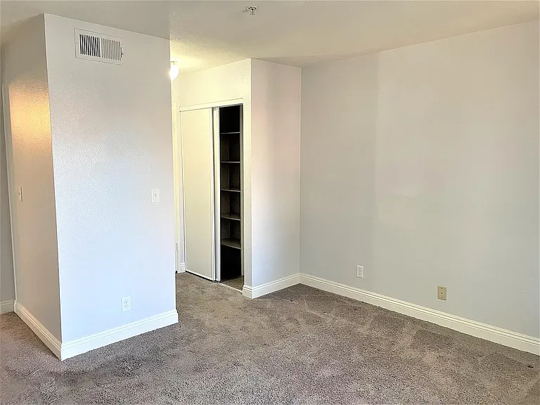 2101 Sealion Dr #201 — Photo 37