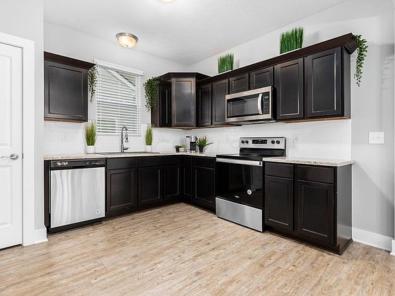 4th image of 45 Glenridge Dr Lot 6