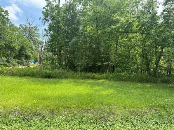 Commercial St, Roseland, LA 70456