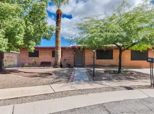 9048 E Kirkpatrick Cir, Tucson, AZ 85710