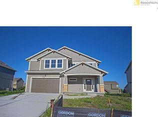 2215 W Grace St, Olathe, KS 66061