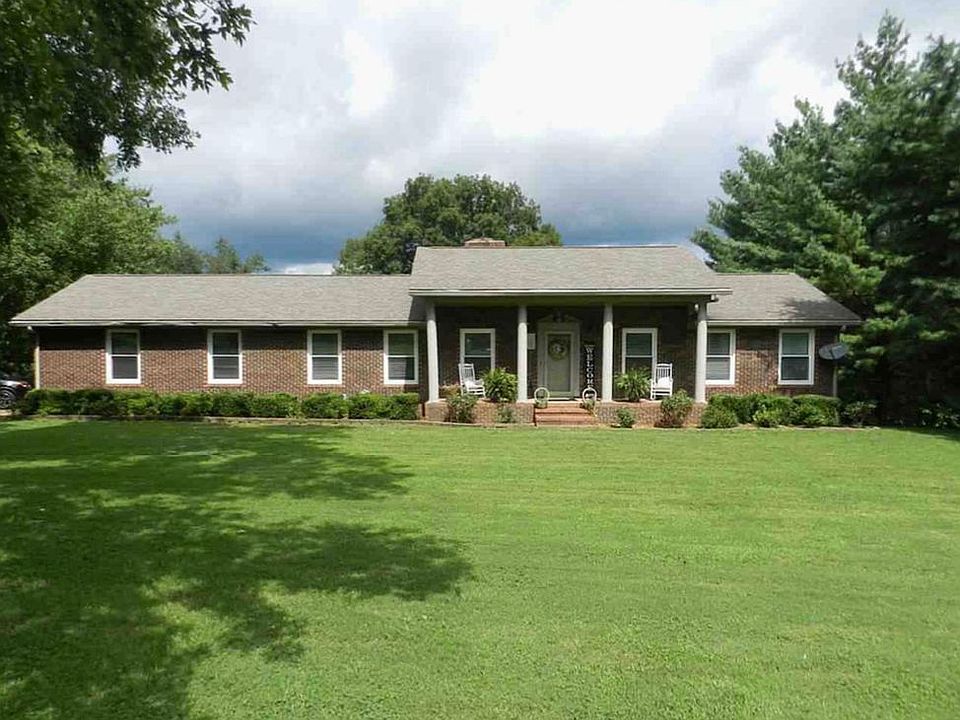 1st image of 503 E Petty Ln