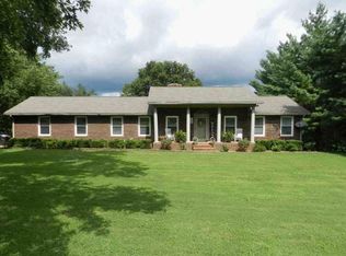503 E Petty Ln, Winchester, TN 37398