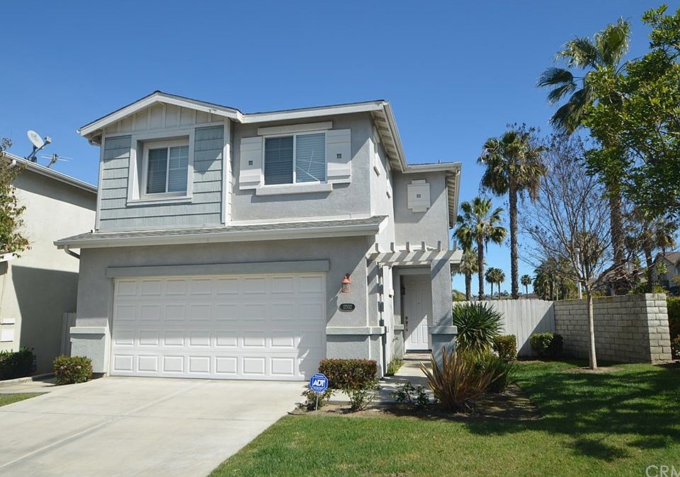 1st image of 17552 Nutwood Dr
