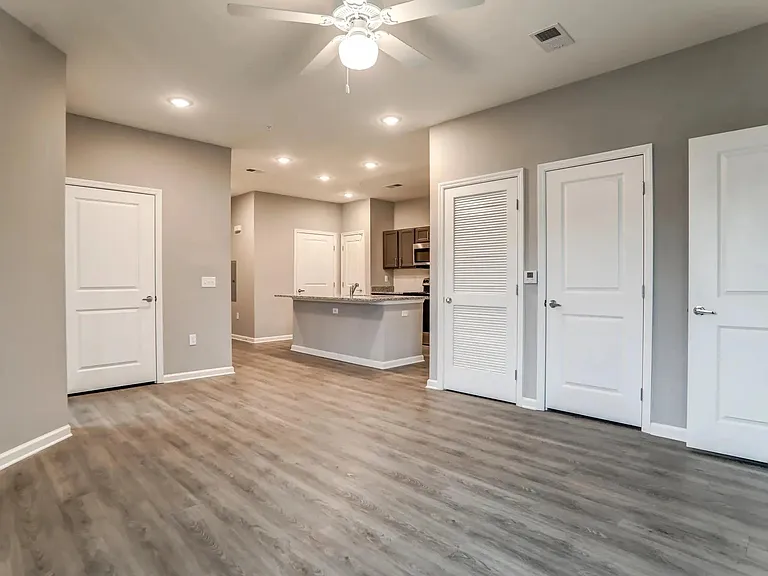 Spartan Ridge Apartments — Photo 7