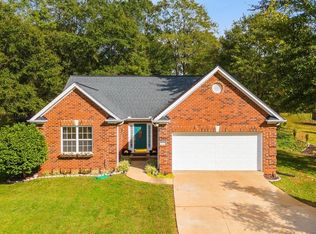 864 Peachtree Rd, Chesnee, SC 29323
