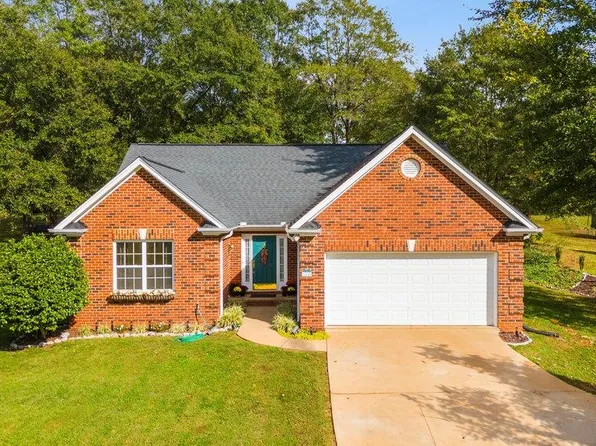 864 Peachtree Rd, Chesnee, SC 29323