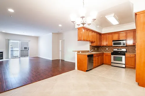 Floor plan 303