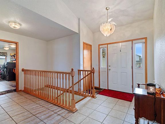 3rd image of 75 Vixen Ln