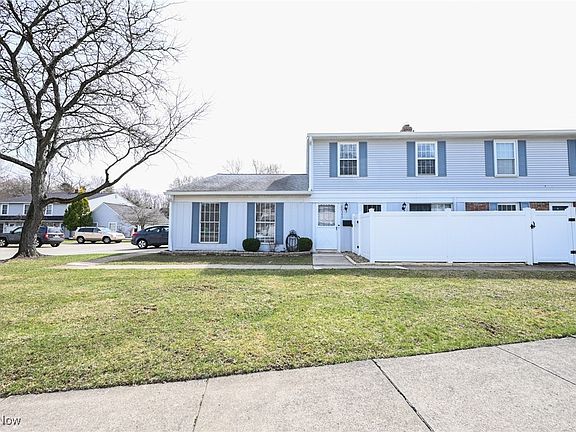 2nd image of 20343 Williamsburg Ct #224B