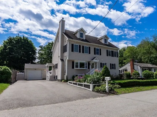 4 Heritage Dr, Reading, MA 01867