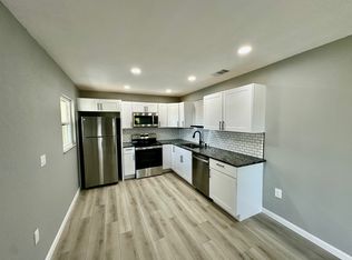 460 Base Ave E APT 129, Venice, FL 34285