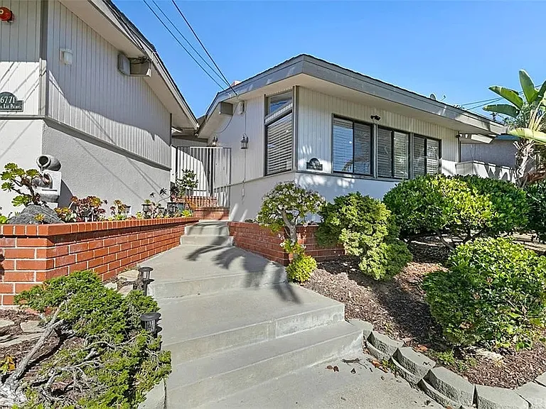 26781 Avenida Las Palmas — Photo 2