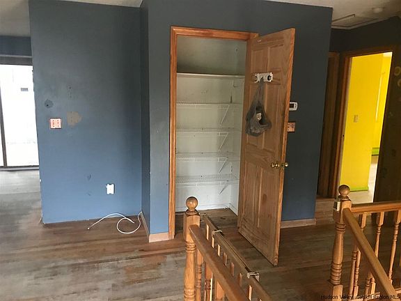 5th image of 28 Cherry Ln