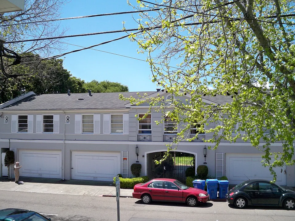2412 Ellsworth St.