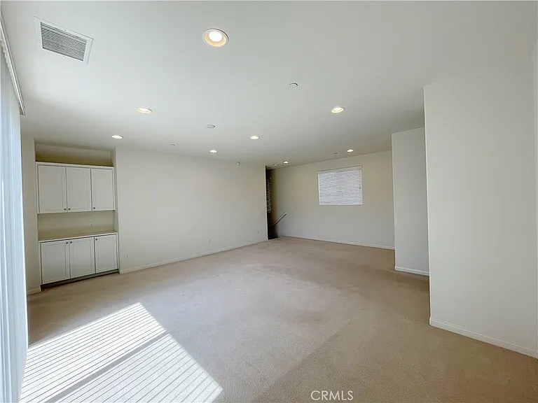 417 W Bagnall St — Photo 17