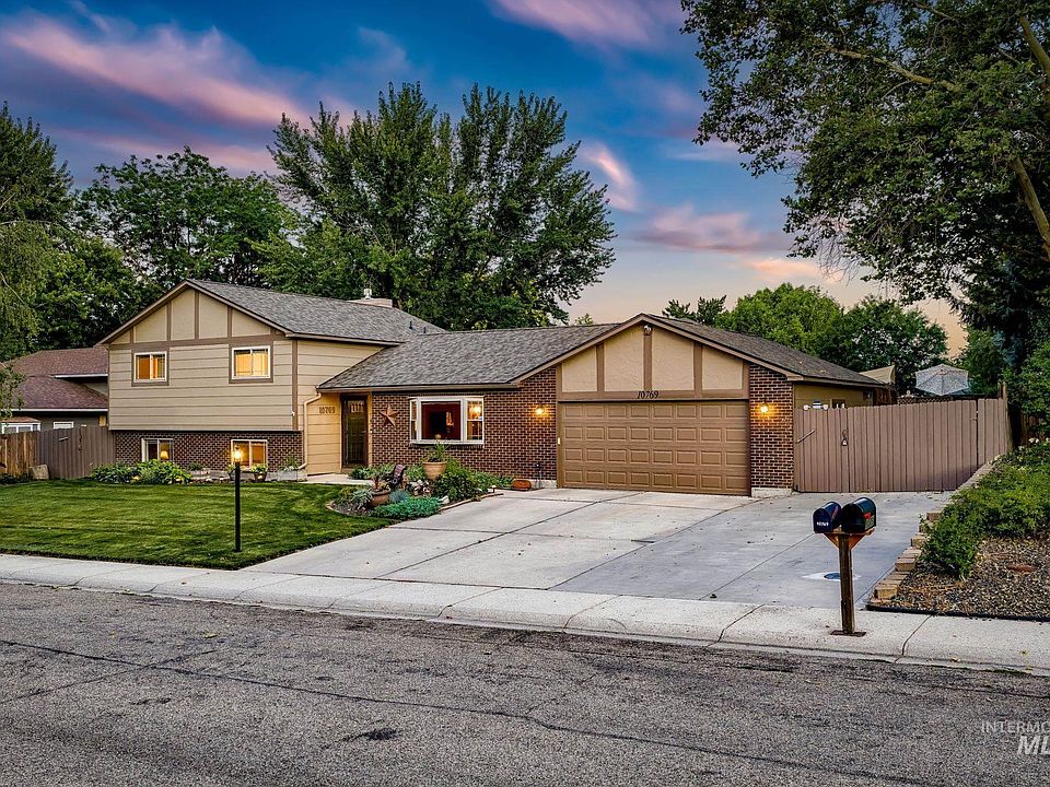1st image of 10769 W Longrifle Dr