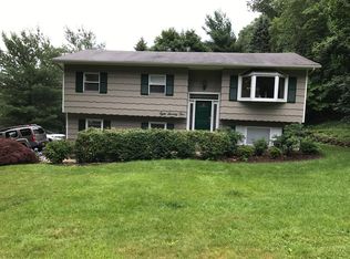 872 Stockton Rd, Valley Cottage, NY 10989