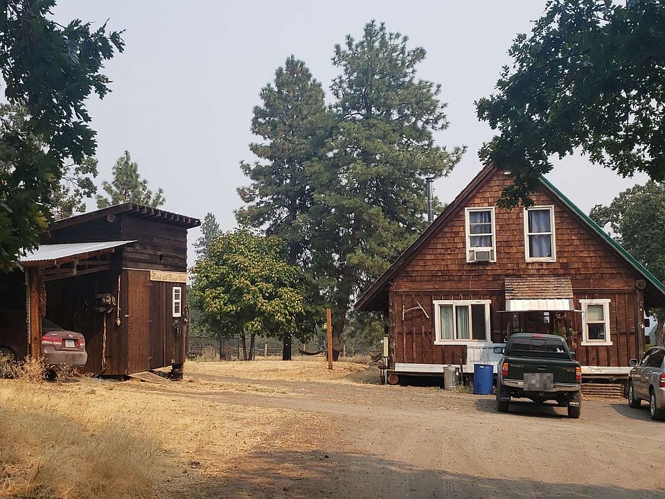2nd image of 1875 Hood River Rd