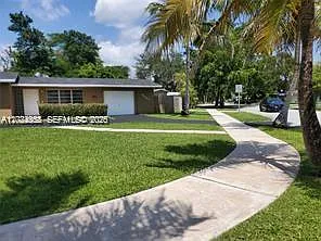 9401 SW 181st St — Photo 32