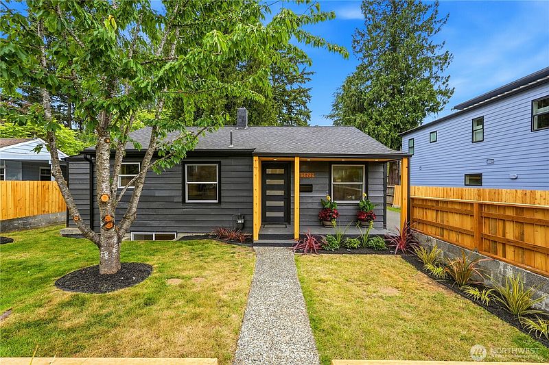 2nd image of 15822 26th Avenue NE