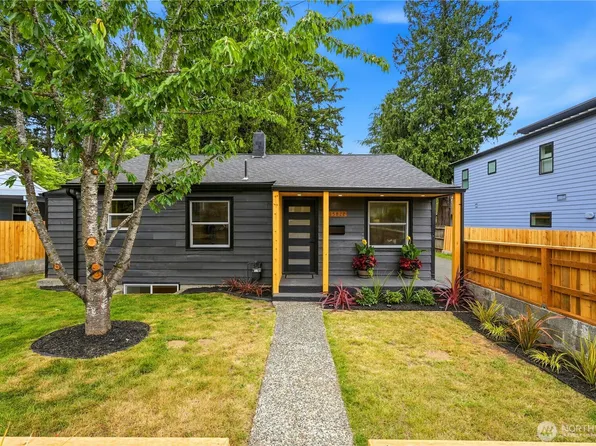 15822 26th Avenue NE, Shoreline, WA 98155