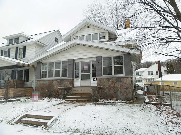 2nd image of 117 Valley Ave NW