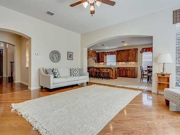 4th image of 1205 Runford Ct