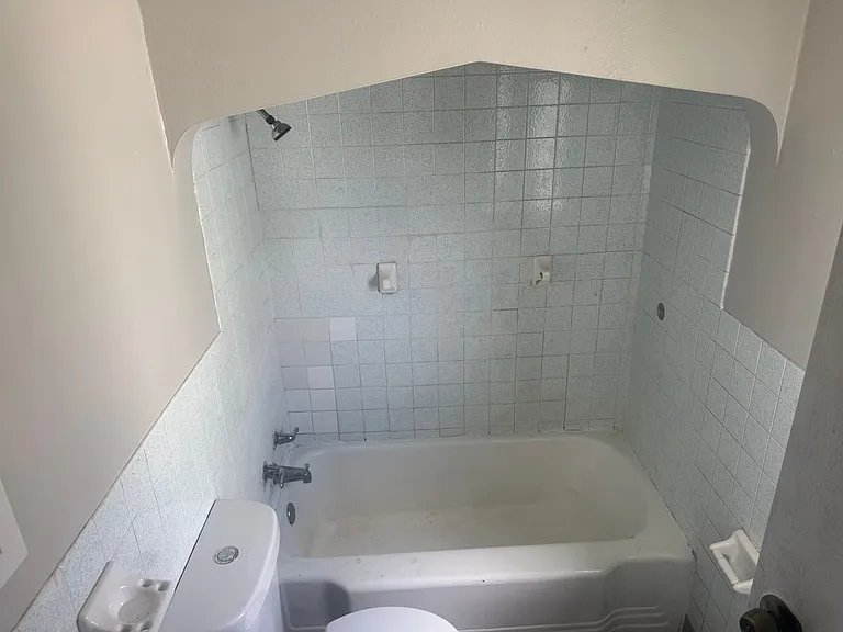 549 Farnsworth Ave — Photo 8