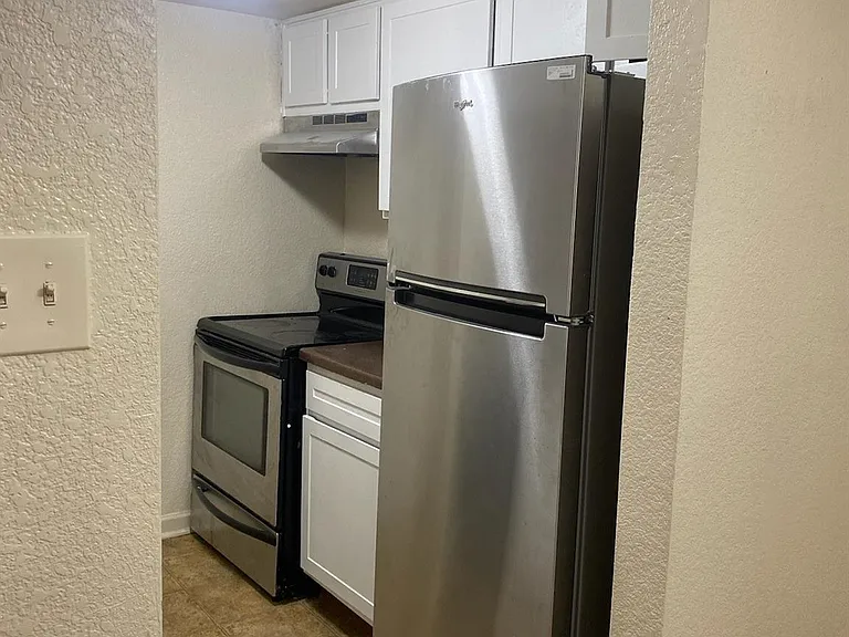 8100 Creekbend Dr #159 — Photo 8