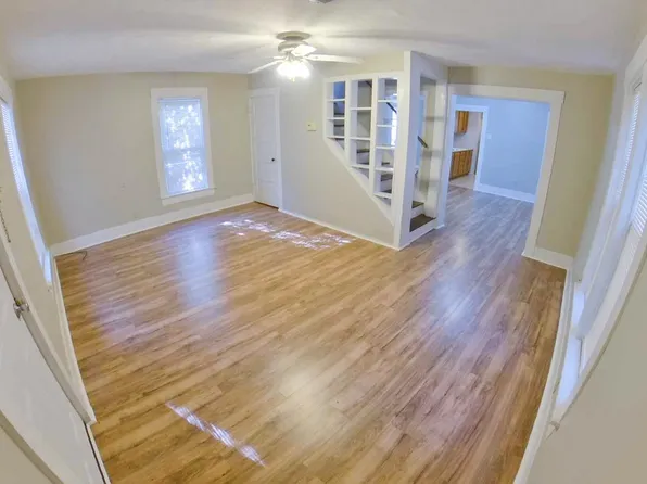 1318 Houston St, Manhattan, KS 66502