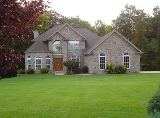 1650 Summit Estates Dr, O'Fallon, MO 63366